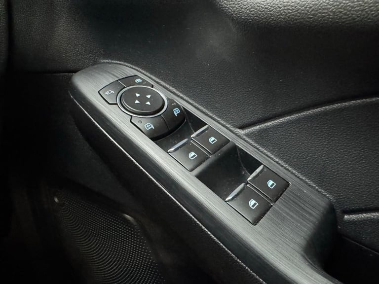 2022 Ford Kuga 1.5T EcoBoost ST-Line Edition SUV 5dr Petrol Manual Euro 6 (s/s) (150 ps) HATCHBAC...