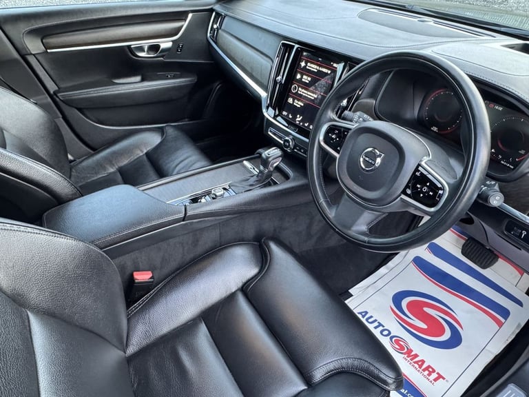 2020 Volvo V90 Cross Country 2.0 D5 Plus Estate 5dr Diesel Auto AWD Euro 6 (s/s) (235 ps) Estate ...