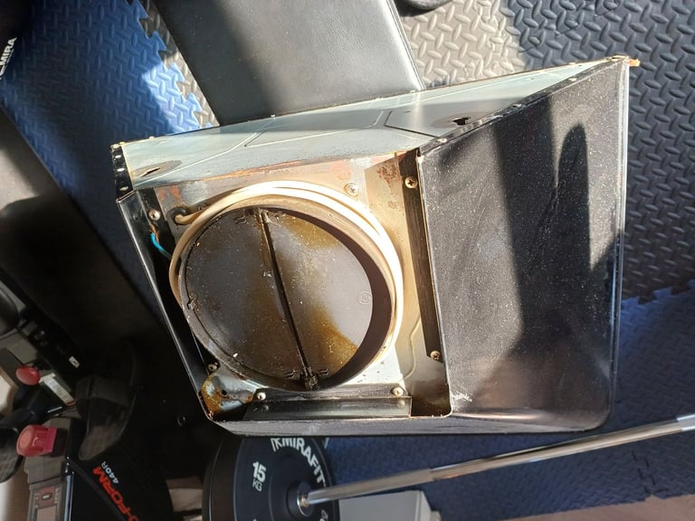 HOTPOINT COOKER CHIMNEY EXTRACTOR FAN HOOD 