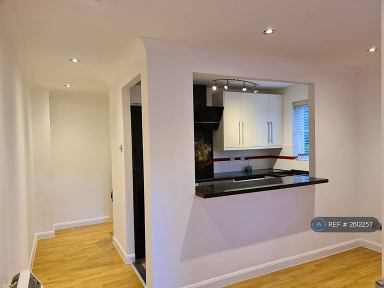 1 bedroom flat in St. Marys View, Watford, WD18 (1 bed) (#2612257)
