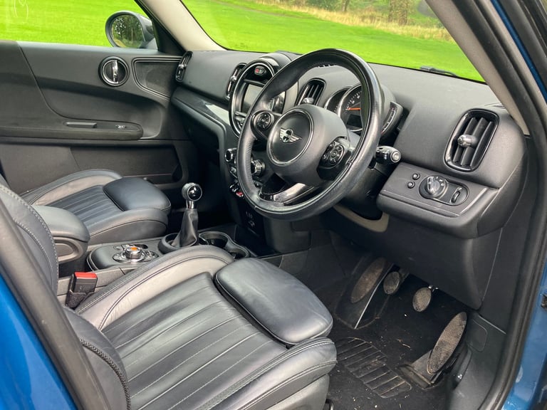 EXCEPTIONAL CONDITION 2017 MINI COUNTRYMAN 1.5LIT COOPER CHILI. MOT 23/06/2026. FSH