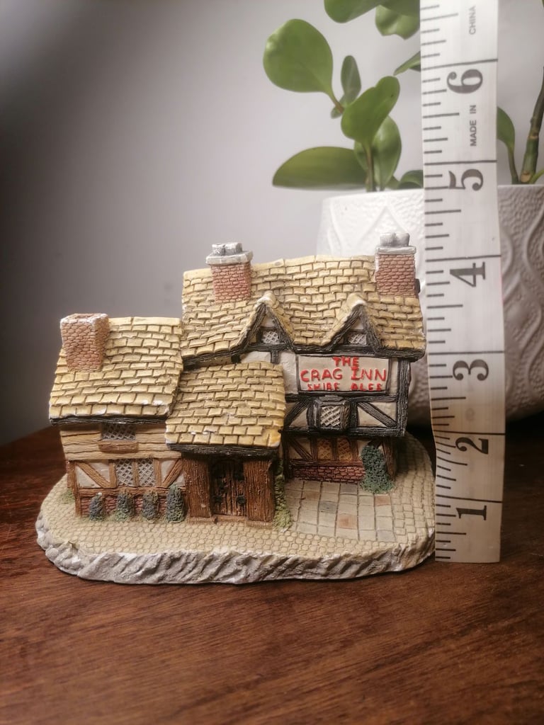 Vintage Naturalcraft memory lane cottages by Peter Tomlins Crag inn Made in England.