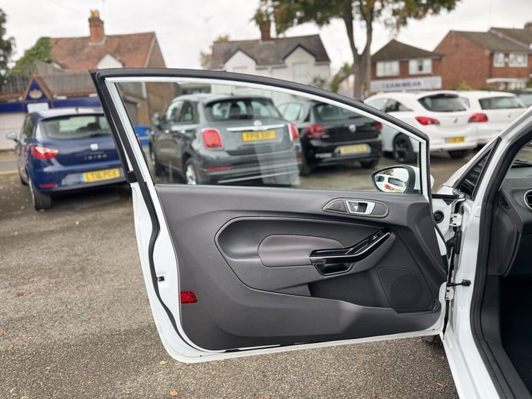 2017 Ford Fiesta 1.25 Zetec Hatchback 3dr Petrol Manual Euro 6 (82 ps) Hatchback Petrol Manual