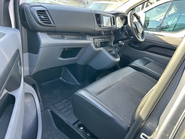 2022 Vauxhall Vivaro 2700 DYNAMIC L1 1.5D 120 BHP PANEL VAN EURO 6 PANEL VAN Diesel Manual