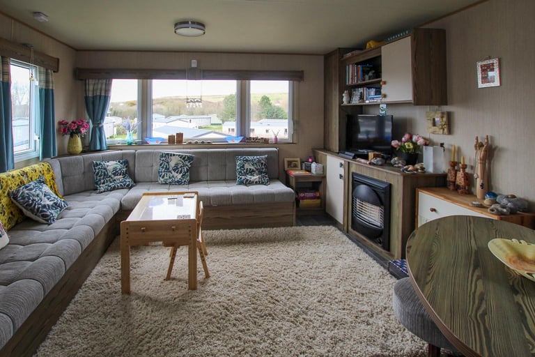 ABI Horizon 2016 static caravan at Combe Haven, nr Hastings E Sussex. 8 berth