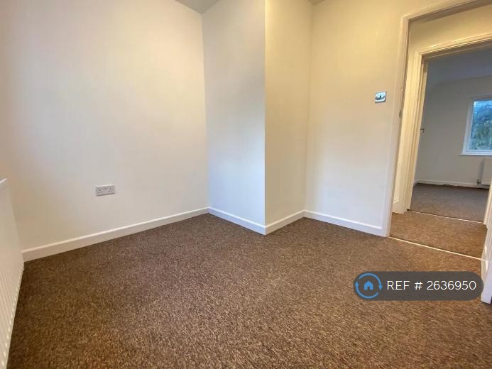 5 bedroom house in Beechcroft Gardens, Wembley, HA9 (5 bed) (#2636950)