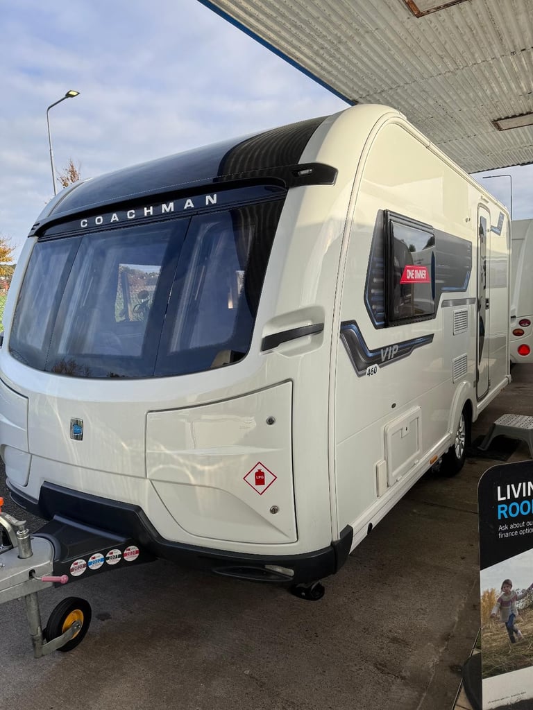 Coachman VIP 460, Yr. 2019, 2 Berth, mover, air awning 