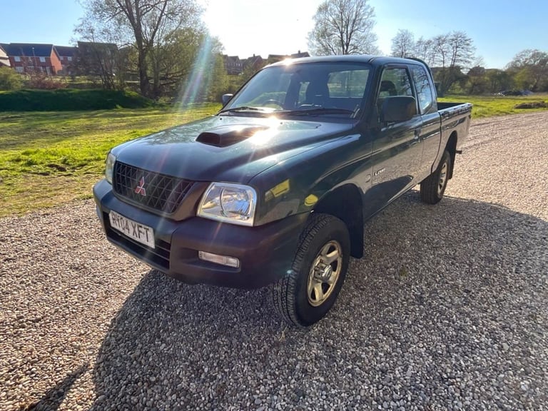 2004 Mitsubishi L200 2.5 TD 4Work Pickup 2dr Diesel Manual 4WD (113 bhp) PICKUP Diesel Manual