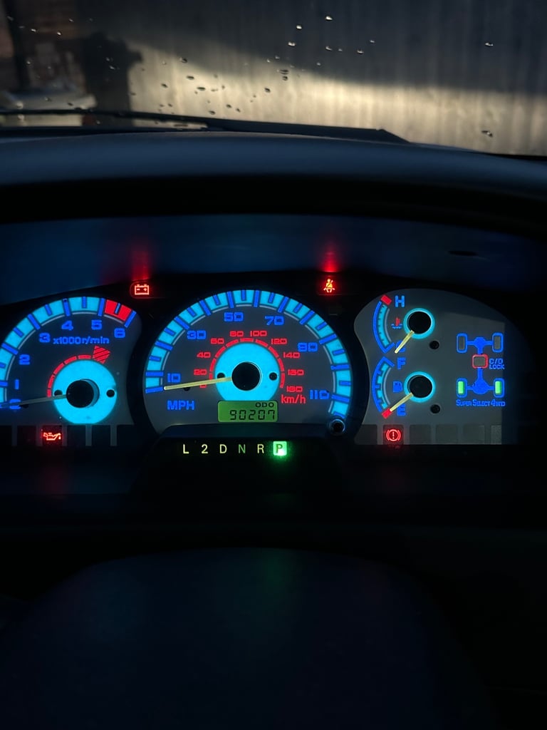 Mitsubishi Delica 4x4 2006, 2997 (cc)