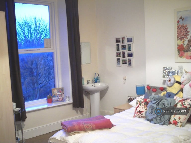 6 bedroom house in Parkers Road, Sheffield, S10 (6 bed) (#2666801)