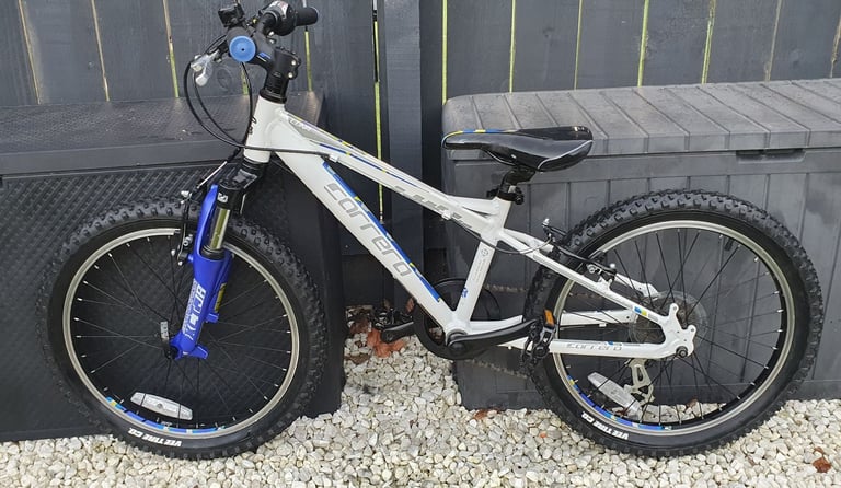 Luna Junior Mountain Carrera Luna 20 Inch Junior Mountain Bike 24