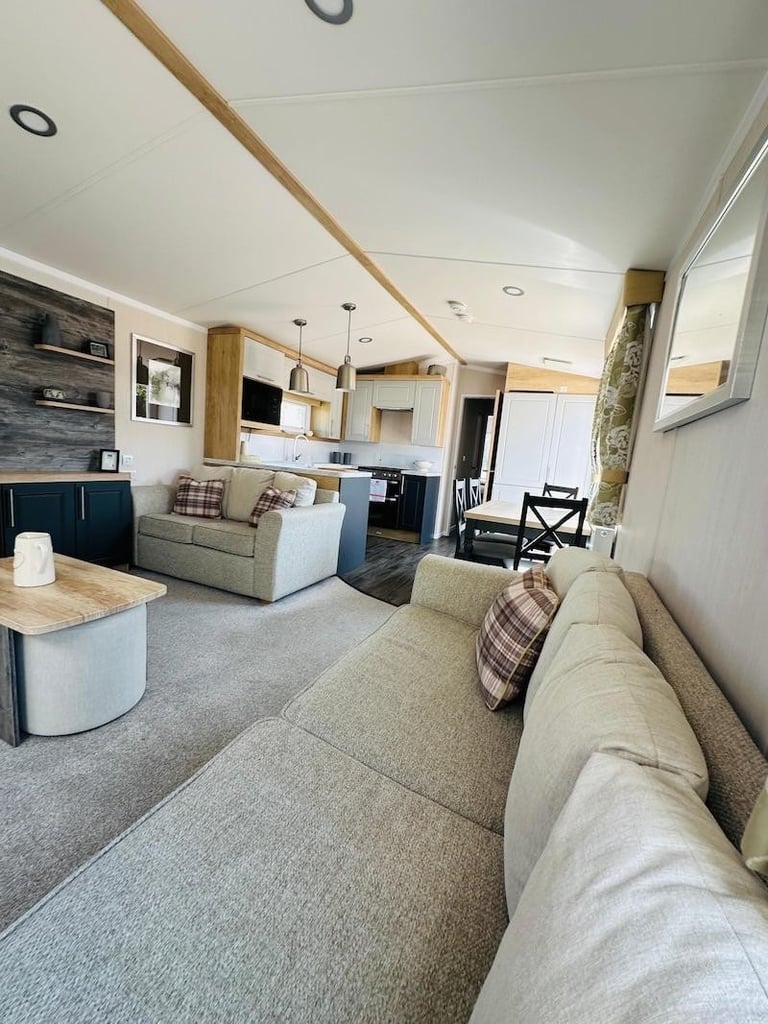 The Bordeaux in Sandown  - Lodge / Caravan 