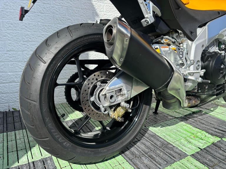 2012 Aprilia Tuono 1100 V4 999 R APRC