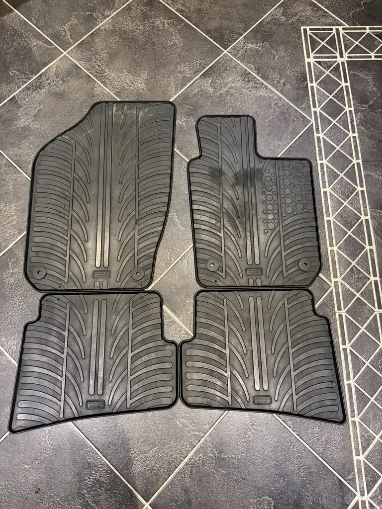 SEAT Ibiza Rubber Car Mats