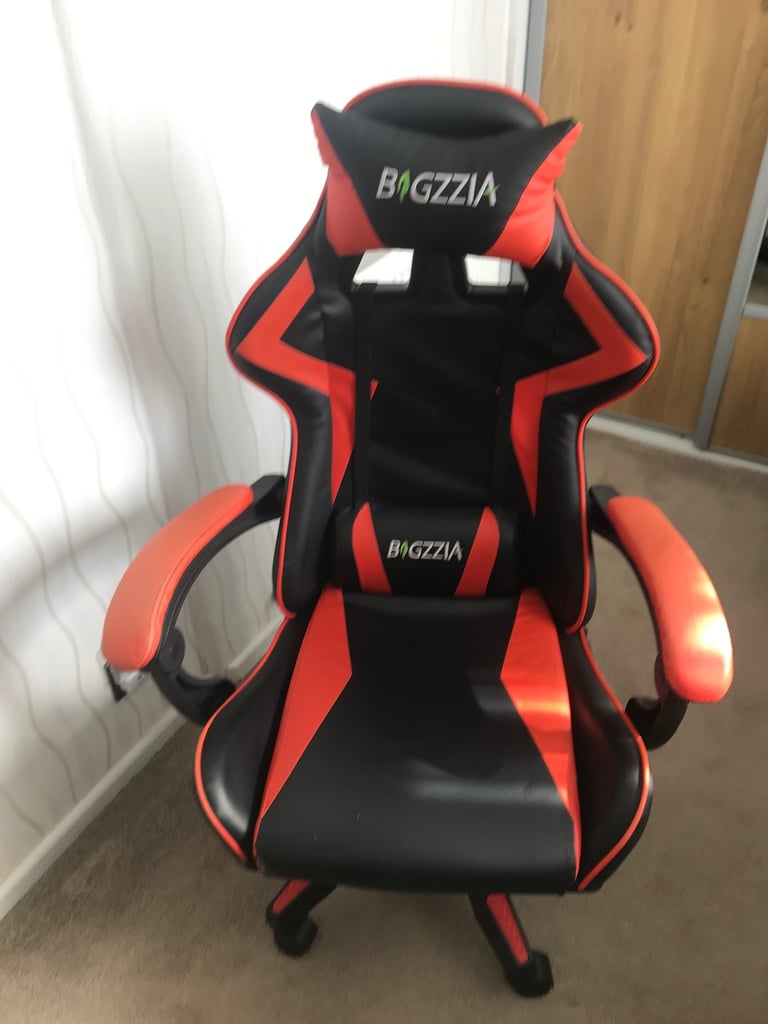 Gaming chair 