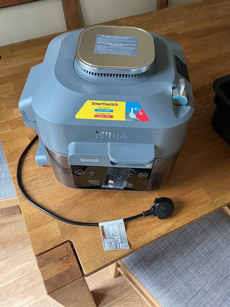 image for Ninja Speedi Rapid cooker model ON400UK