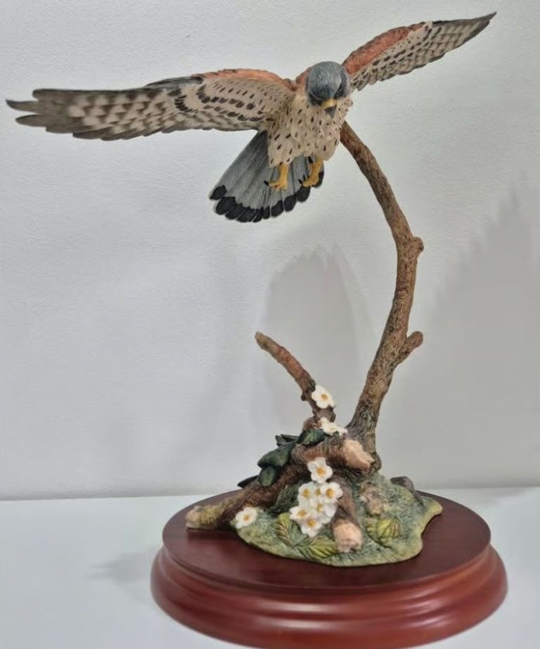 Collection of x15 display birds by Country Artists, Russell Willis and Views of Nature