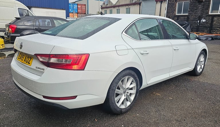 2019 Skoda Superb 2.0 TDI CR SE 5dr HATCHBACK Diesel Manual