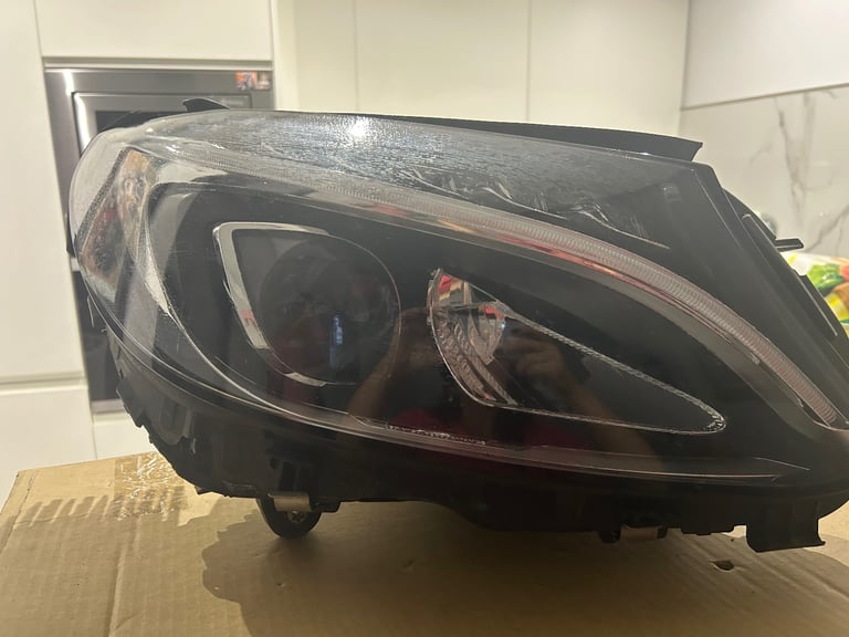 image for Genuine Mercerdes 2017 c class Two headlights and rear left headlight 