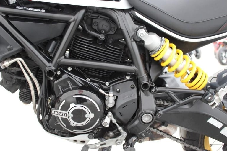 2022 Ducati Scrambler Desert Sled in Sparkling Blue