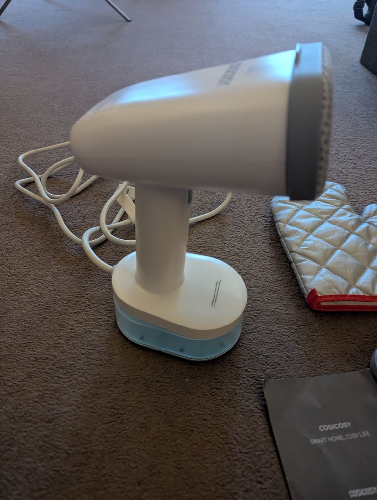 image for Cosicosy handheld garment steamer