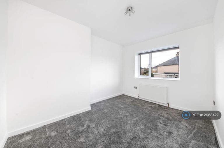 3 bedroom house in Westfield Avenue, Huddersfield, HD3 (3 bed) (#2663427)