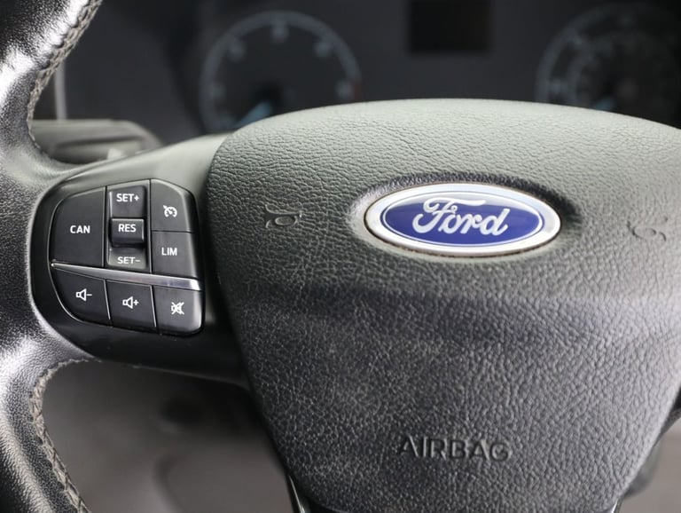 2022 Ford Transit Custom 2.0 320 EcoBlue Limited Crew Van Double Cab 5dr Diesel Manual L2 H1 Euro...