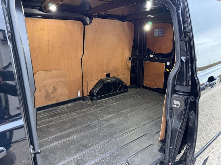 2022 Ford Transit Custom 2.0 EcoBlue 130ps Low Roof Limited Van PANEL VAN DIESEL Manual