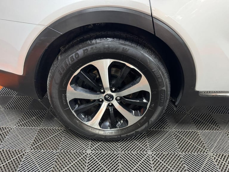 2018 Kia Sorento 2.2 CRDi KX-2 Auto AWD Euro 6 (s/s) 5dr ESTATE Diesel Automatic