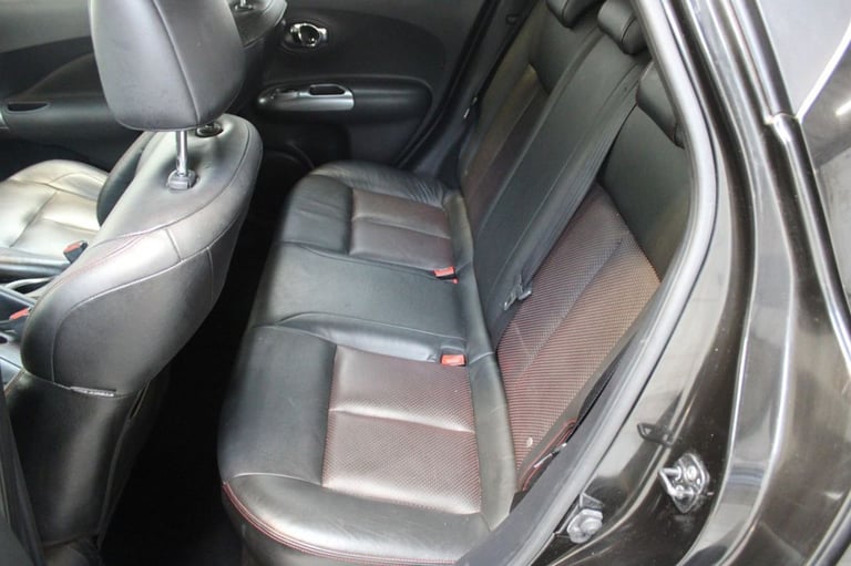 2011 Nissan Juke 1.6 DIG-T Tekna SUV 5dr Petrol Manual Euro 5 (190 ps) HATCHBACK Petrol Manual