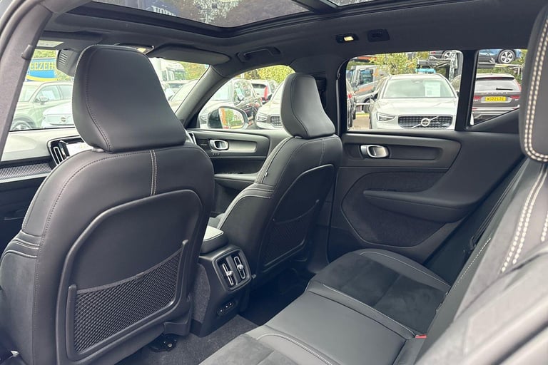 2022 Volvo XC40 2.0 B4 MHEV Ultimate SUV 5dr Petrol Hybrid DCT Auto Euro 6 (s/s) (197 ps) ESTATE ...