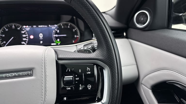 2023 Land Rover Range Rover Evoque 1.5 P300e 12.2kWh R-Dynamic HSE Auto 4WD Euro 6 (s/s) 5dr SUV ...