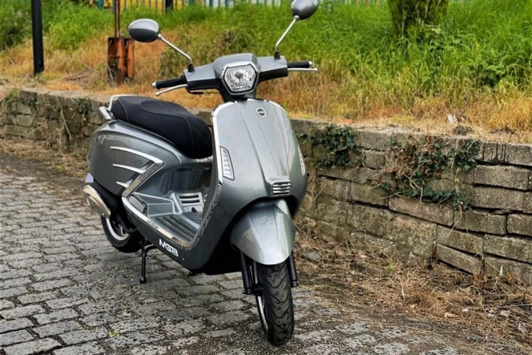 NEW MGB Trieste 125cc Scooter Affordable Reliable Commuter A1 Licence Learner