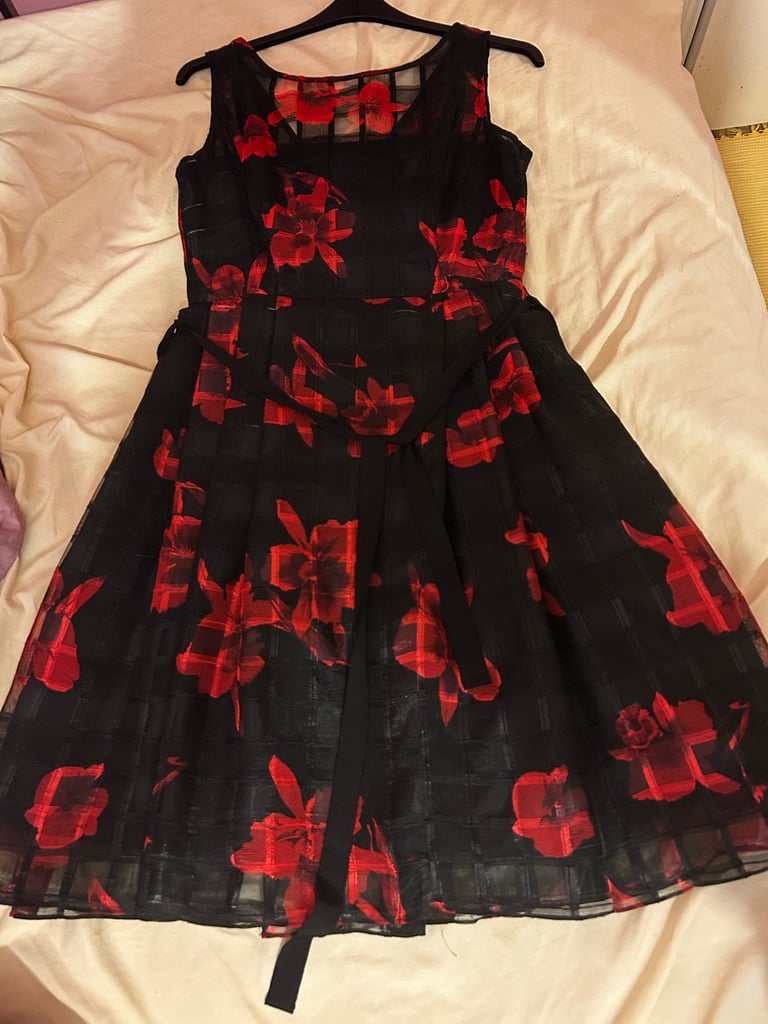 Phase Eight Black & Red Floral Dress - Size 14 - Like New Condition