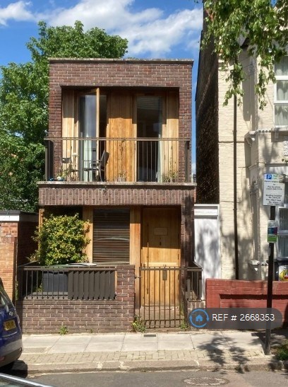 1 bedroom house in Maryland Road, London, N22 (1 bed) (#2668353)