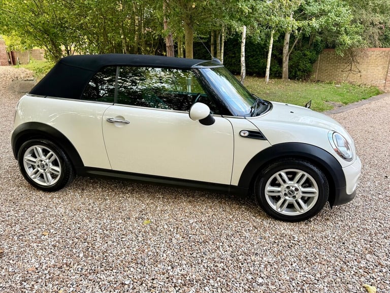 2014 MINI Convertible 1.6 Cooper 2dr CONVERTIBLE PETROL Manual