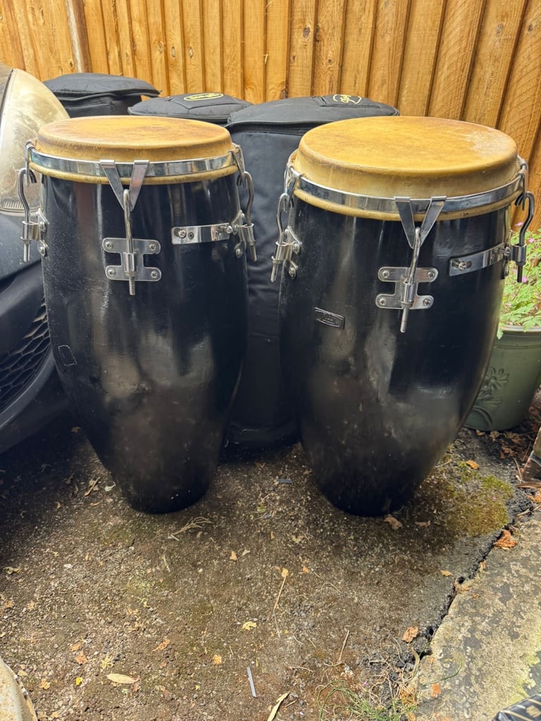 image for Black congas with bag 