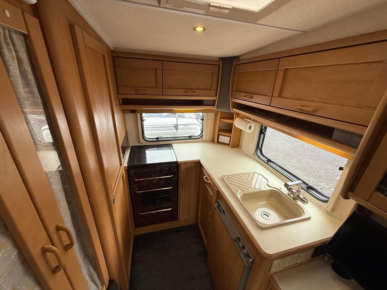 Auto-Trail Cheyenne 4 Berth Wheelchair Adapted 1998 Motorhome For Sale 