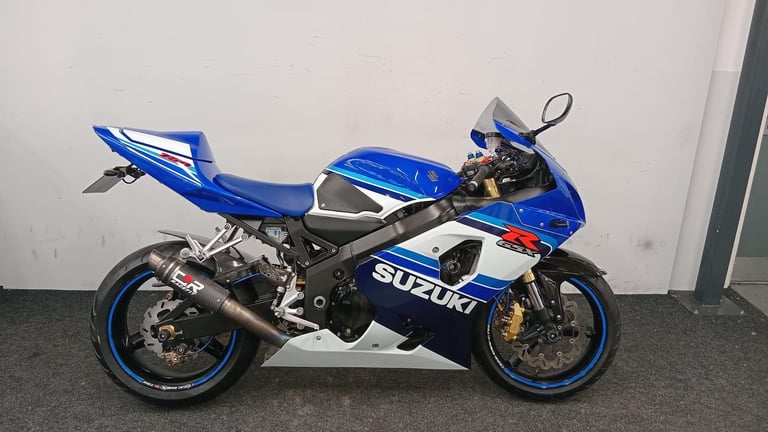 image for SUZUKI GSXR750 ** MOT AUGUST 2026 - RACEFIT EXHAUST - TAIL TIDY ** 