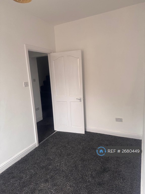 3 bedroom house in Acres Street, Bradford, BD21 (3 bed) (#2680449)