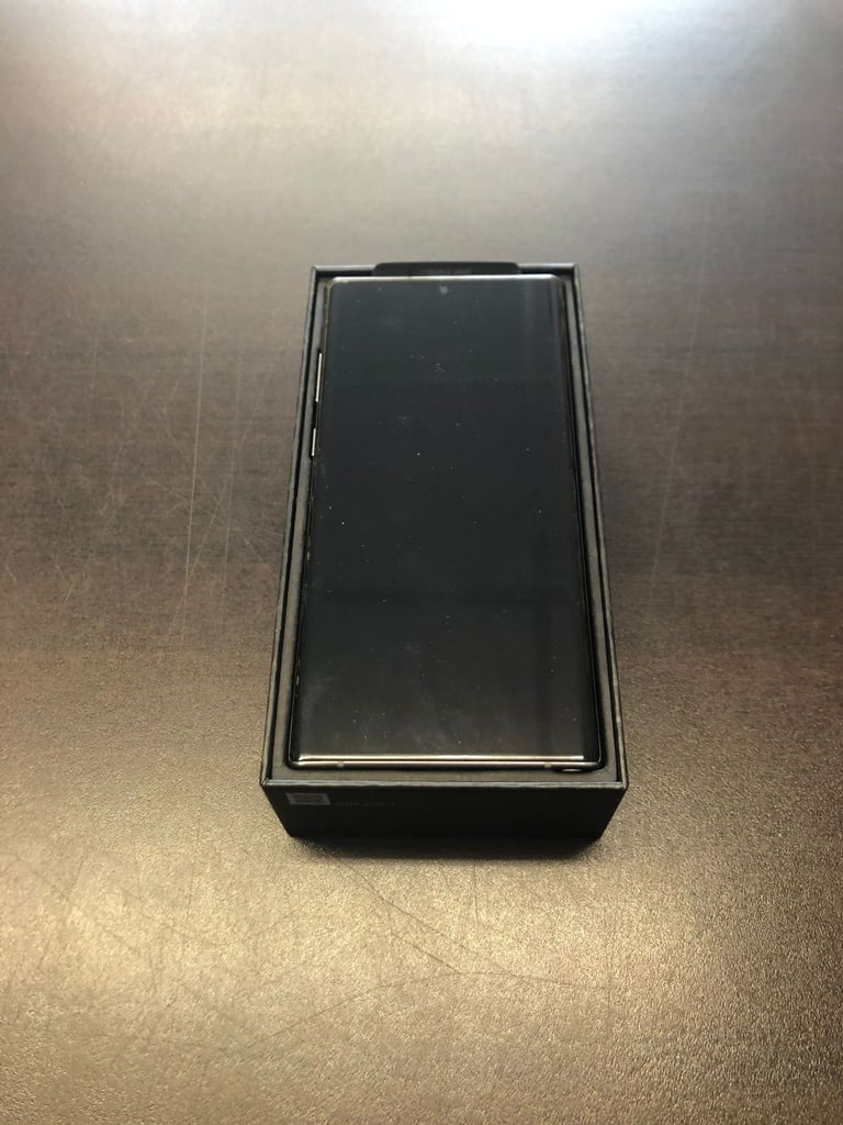 Samsung Galaxy note 10 plus 512gb £200 unlocked with warranty