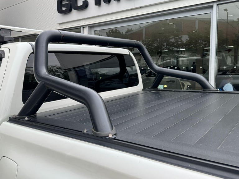 2020 Toyota Hilux 2.4 D-4D Invincible X Auto 4WD Euro 6 (s/s) 4dr (TSS) PICK UP Diesel Automatic