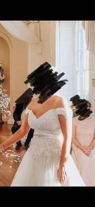 Essence of Australia wedding dress size 8-10 