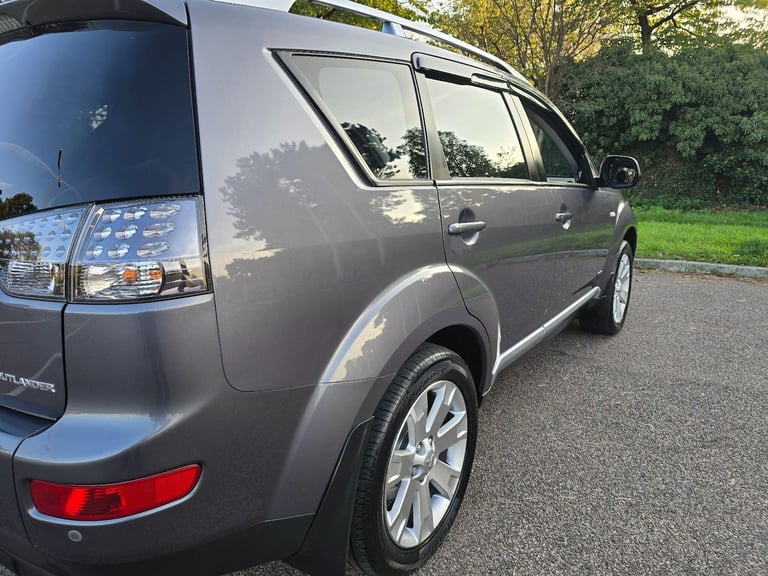 2008 Mitsubishi Outlander 2.4 MIVEC Elegance 5dr Auto ESTATE PETROL Automatic