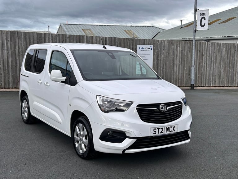 2021 Vauxhall Combo Life 1.2 Turbo 130 SE 5dr Auto MPV Automatic