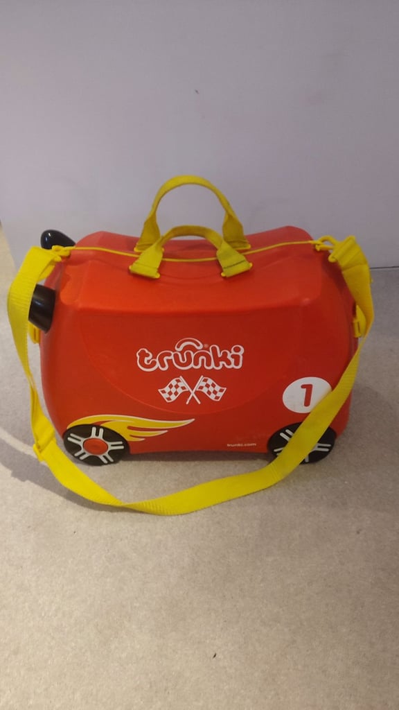 Racecar trunki
