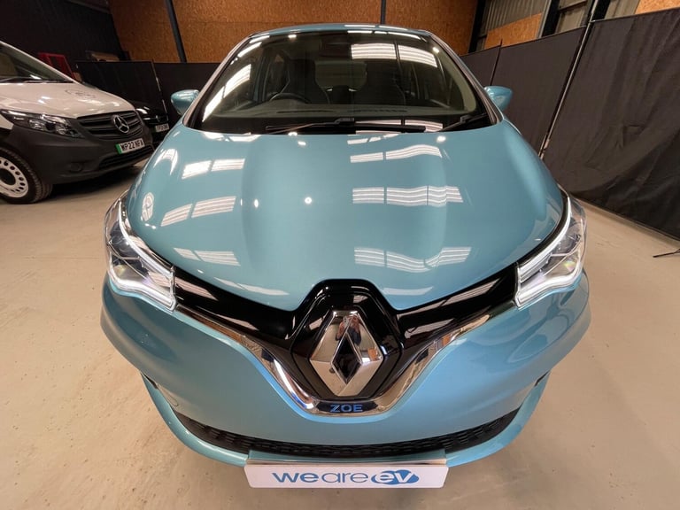 2020 Renault Zoe R135 52kWh Iconic Auto 5dr (i, Rapid Charge) HATCHBACK Electric Automatic
