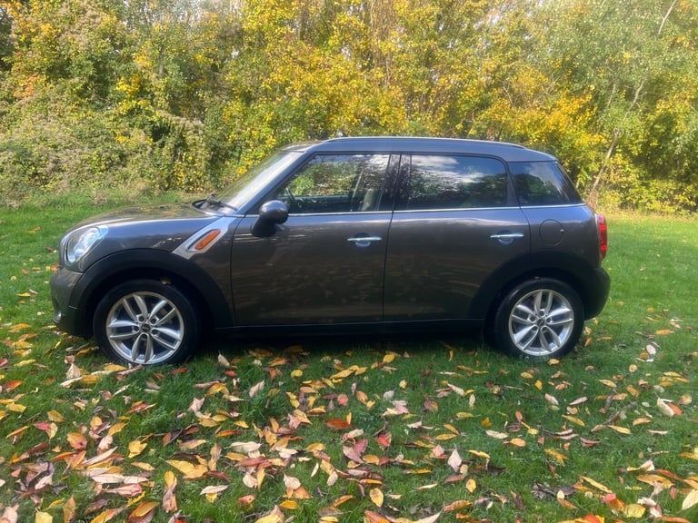 2011 MINI Countryman 1.6 Cooper 5dr Auto HATCHBACK Petrol Automatic