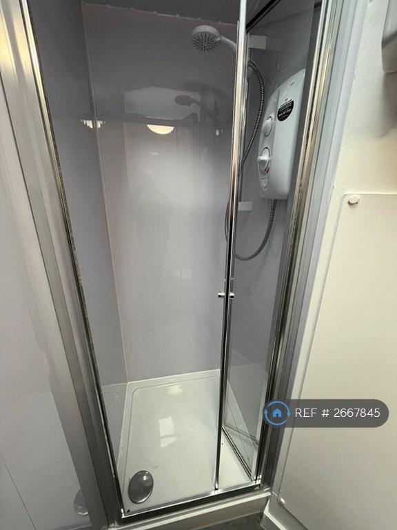 1 bedroom in High Street, Hanham, Bristol, BS15 (#2667845)