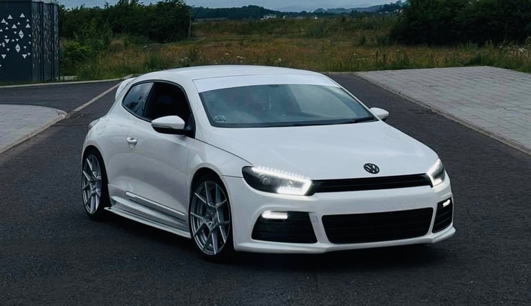 Breaking VW Scirocco 